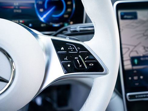 Used 2023 Mercedes-Benz EQE 350+ SUV image 38