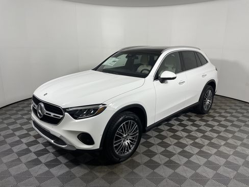 New 2026 Mercedes-Benz GLC 300 image 9