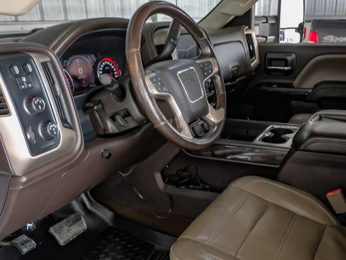Used 2015 GMC Sierra 2500 Denali w/ Duramax Plus Package AWD/4WD image 14