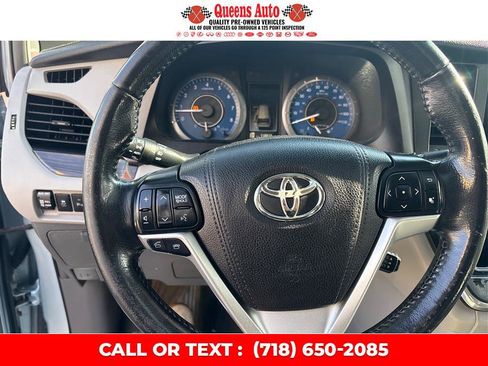 Used 2017 Toyota Sienna XLE image 20