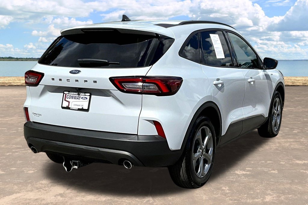 Used 2025 Ford Escape ST-Line FWD image 8