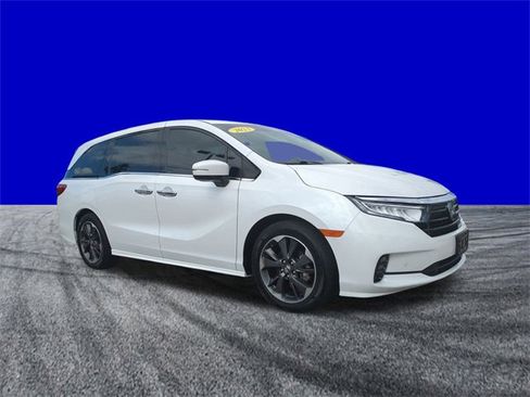 Used 2023 Honda Odyssey Elite image 2