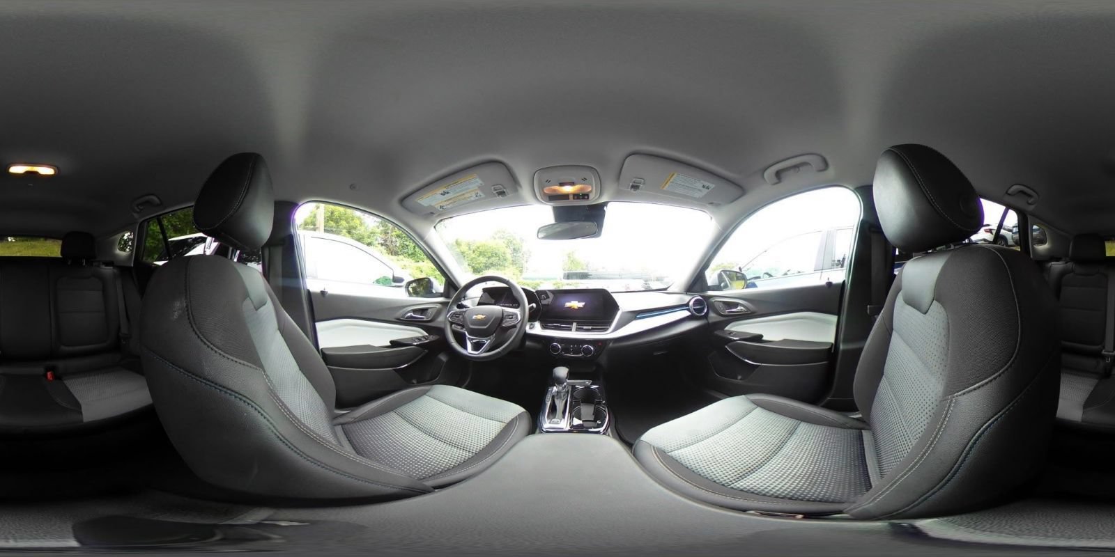 Used 2025 Chevrolet Trax LT w/ LT Convenience Package FWD image 40
