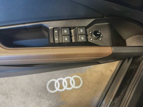 Used 2023 Audi Q4 e-tron Premium Plus AWD/4WD image 15