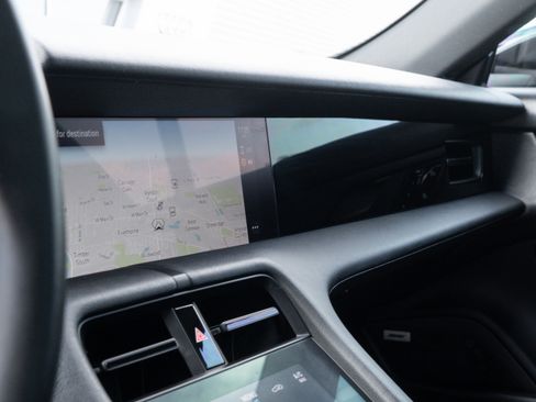 Used 2021 Porsche Taycan 4S image 16