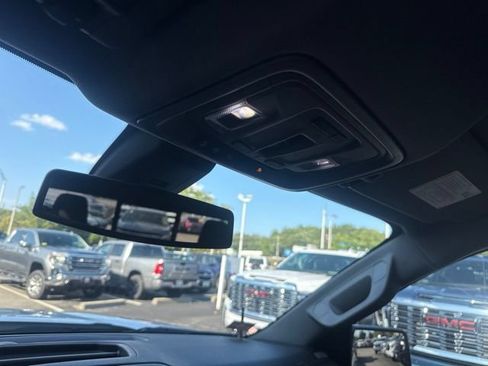 Used 2019 GMC Sierra 1500 Denali w/ Driver Alert Package II AWD/4WD image 19