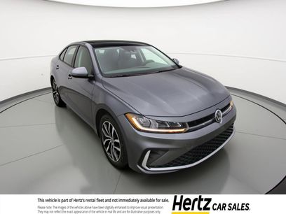 Used 2025 Volkswagen Jetta SE