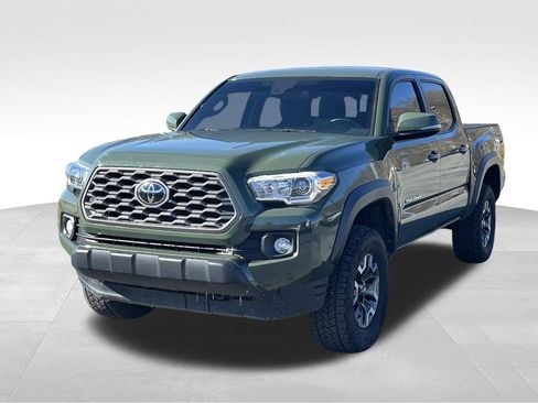 Used 2021 Toyota Tacoma TRD Off-Road w/ Technology Package image 8