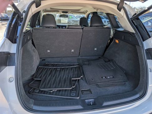 Used 2022 INFINITI QX50 Luxe image 28