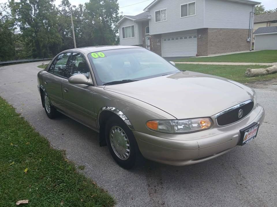 Used 2000 Buick Century Limited w/ 2000 Special Edition Pkg FWD image 4