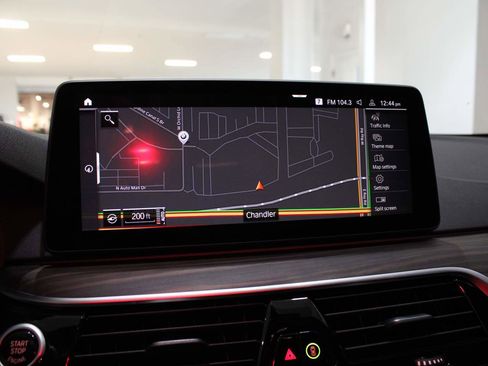 Certified 2022 BMW 530i w/ M Sport Package image 18