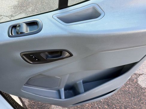 Used 2018 Ford Transit 250 148 High Roof image 17