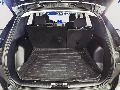 Used 2022 Ford Escape SE w/ Convenience Package FWD image 40