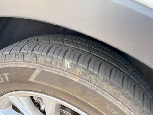 Used 2025 Honda CR-V EX image 10