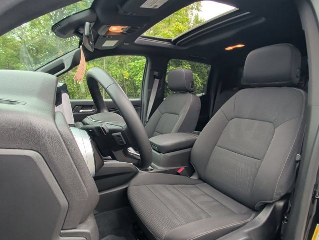 Used 2023 Chevrolet Colorado LT w/ LT Convenience Package II AWD/4WD image 21