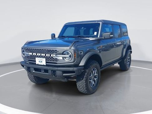 Certified 2024 Ford Bronco Badlands image 7