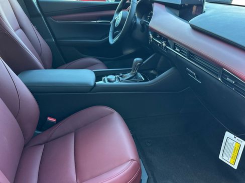 New 2026 MAZDA MAZDA3 Hatchback w/Premium Plus Pkg AWD/4WD image 15