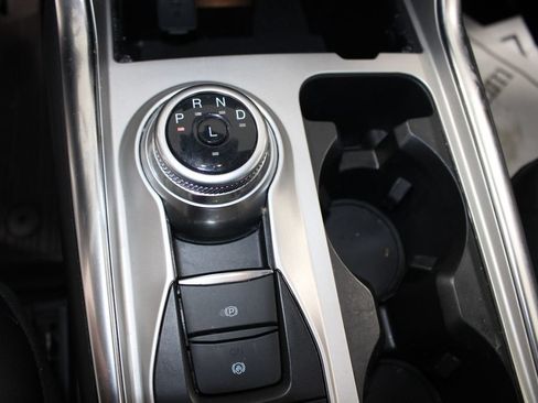 Used 2023 Ford Explorer XLT w/ Equipment Group 202A AWD/4WD image 38