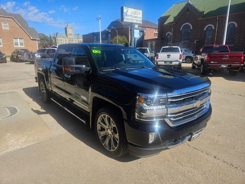 Used 2019 Chevrolet Silverado 2500 High Country w/ Duramax Plus Package image 49