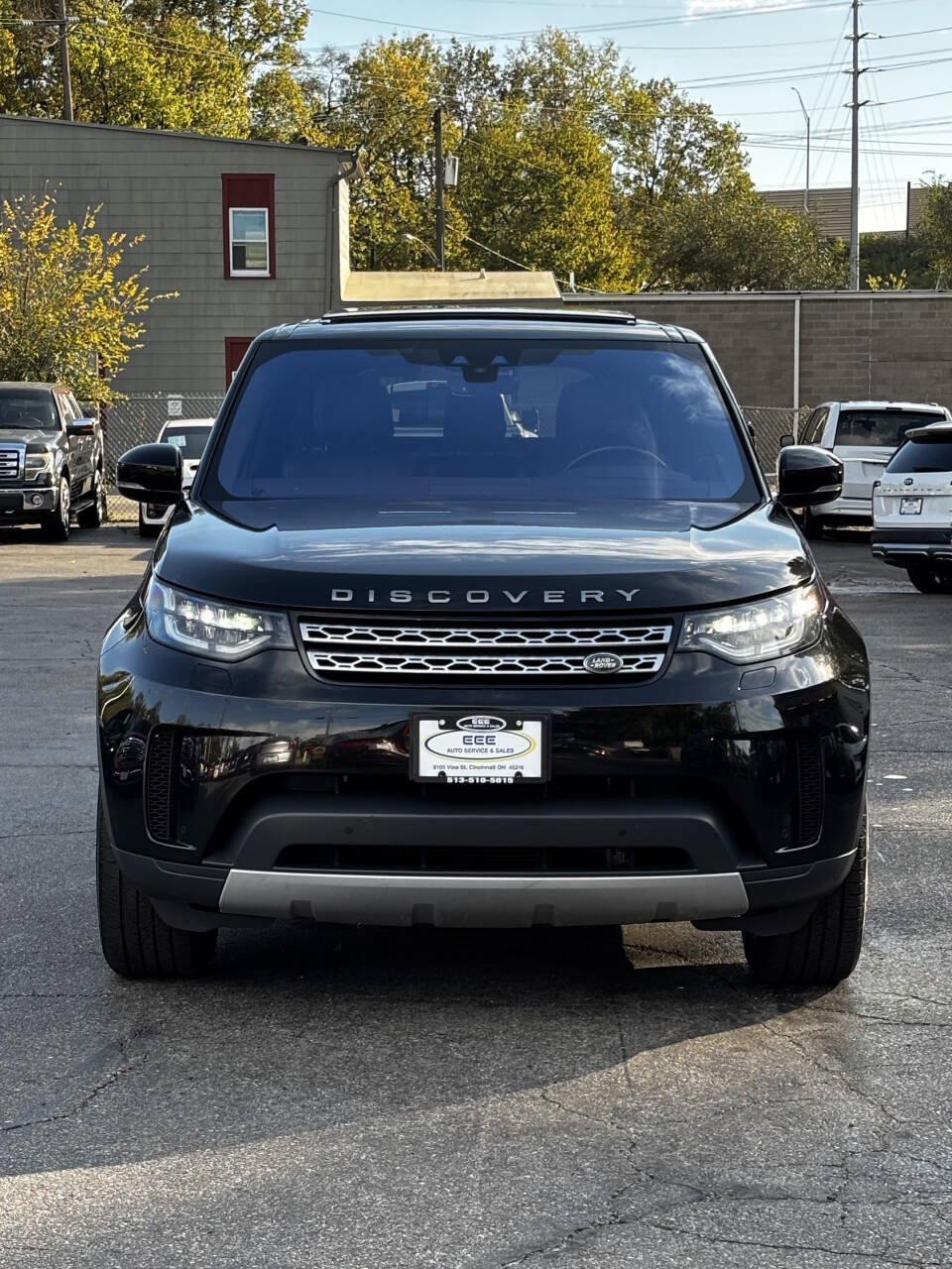 Used 2018 Land Rover Discovery HSE AWD/4WD image 3