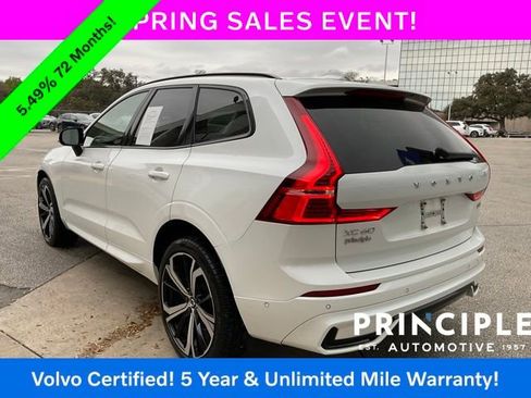 Certified 2024 Volvo XC60 B5 Ultimate w/ Climate Package image 9