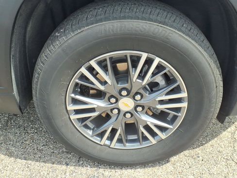 Used 2026 Chevrolet Traverse LT AWD/4WD image 19