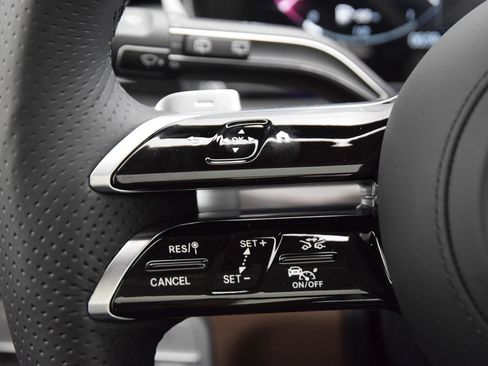 New 2026 Mercedes-Benz GLS 450 4MATIC image 25