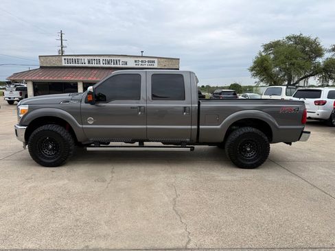 Used 2013 Ford F250 Lariat w/ Lariat Ultimate Pkg AWD/4WD image 4