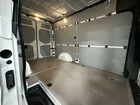 Used 2026 Mercedes-Benz Sprinter 2500 image 27