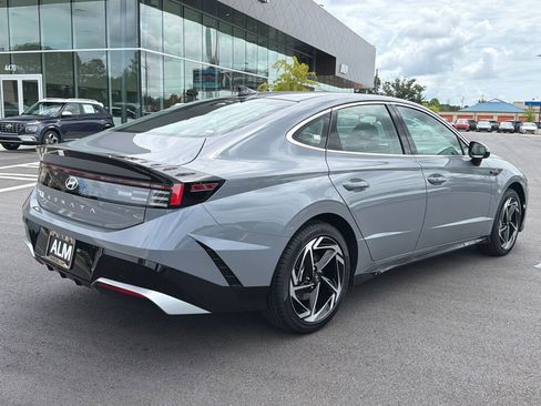 New 2026 Hyundai Sonata SEL FWD image 6