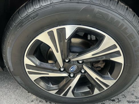 Used 2024 Subaru Crosstrek 2.0i Premium AWD/4WD image 9