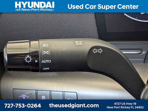 Used 2024 Hyundai Kona Limited FWD image 35