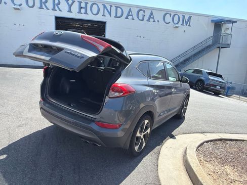 Used 2016 Hyundai Tucson Limited w/ Option Group 03 FWD image 11
