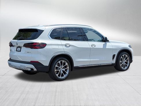 Used 2026 BMW X5 xDrive40i AWD/4WD image 7