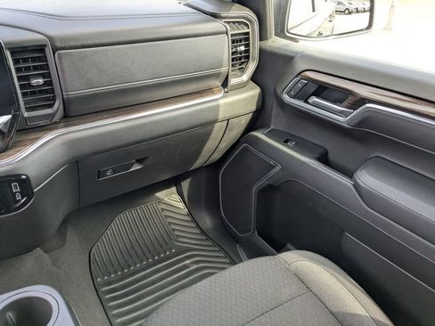 Used 2025 Chevrolet Silverado 1500 LT image 15