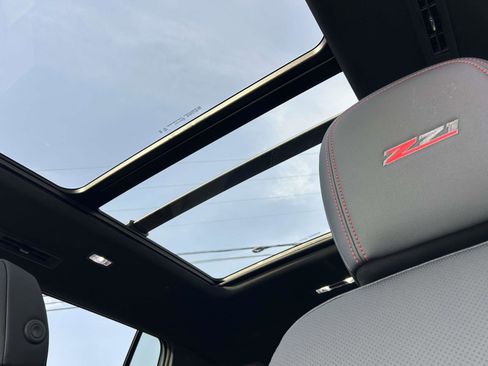 New 2026 Chevrolet Traverse Z71 w/ Driver Confidence Package image 11