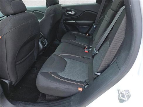 Used 2017 Jeep Cherokee 75th Anniversary FWD image 10