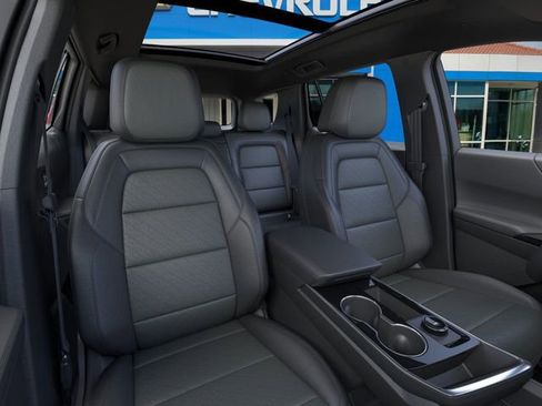 New 2026 Chevrolet Equinox LT w/ Convenience Package II image 16