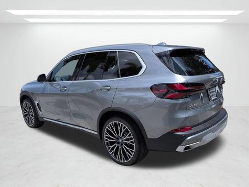 New 2026 BMW X5 sDrive40i w/ Premium Package RWD image 6
