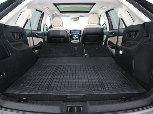 Used 2015 Ford Edge Titanium w/ Equipment Group 302A AWD/4WD image 38