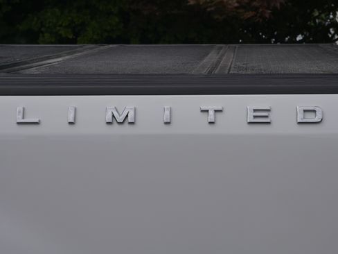 Used 2021 Ford F350 Limited AWD/4WD image 23