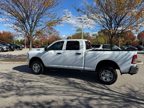 Used 2024 RAM 2500 Tradesman w/ Chrome Appearance Group image 8