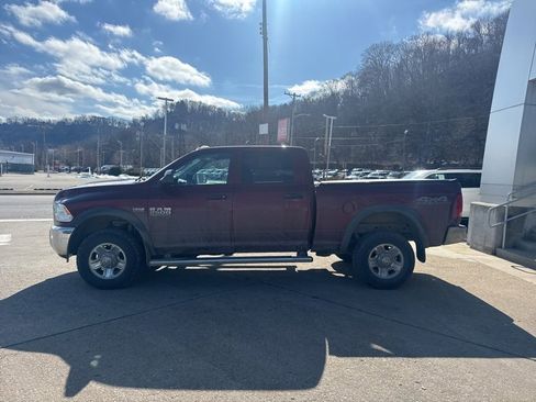 Used 2017 RAM 2500 Tradesman w/ Chrome Appearance Group image 4
