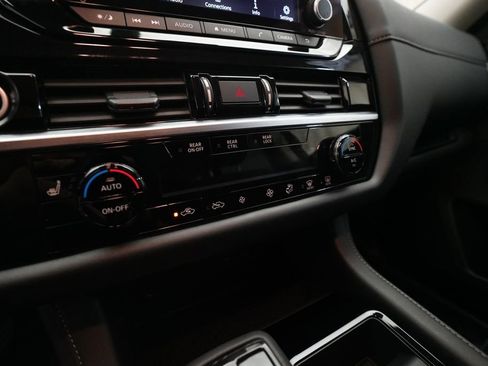 Certified 2024 Nissan Pathfinder SV AWD/4WD image 20