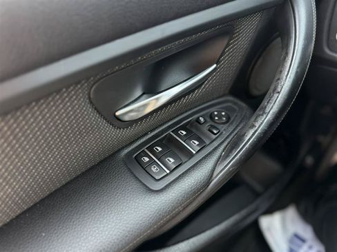 Used 2017 BMW M3 RWD image 17