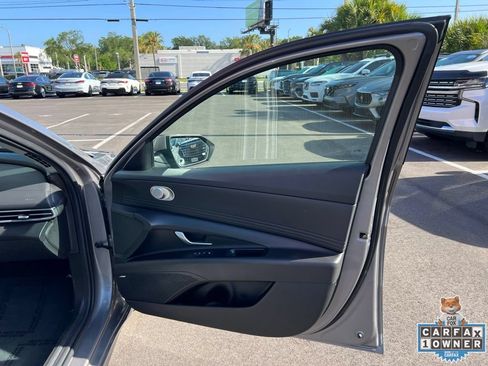 Used 2024 Hyundai Elantra Limited FWD image 53