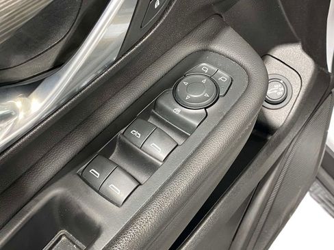 Used 2024 GMC Terrain SLT FWD image 19