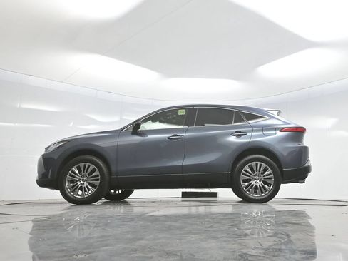 Used 2022 Toyota Venza XLE AWD/4WD image 85