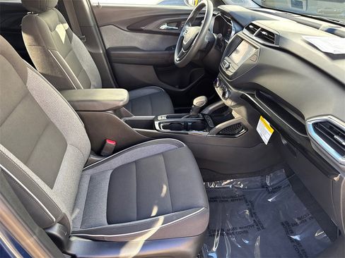 Used 2021 Chevrolet TrailBlazer LT image 16