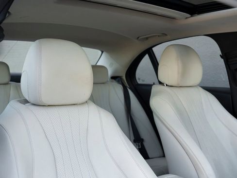 Used 2017 Mercedes-Benz E 300 image 42